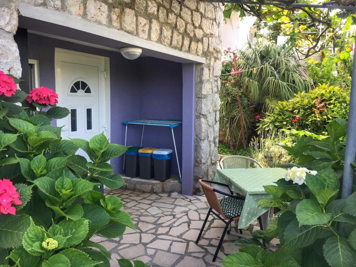 Villa Millefiori - Apartments Mali Lošinj Екстериор снимка